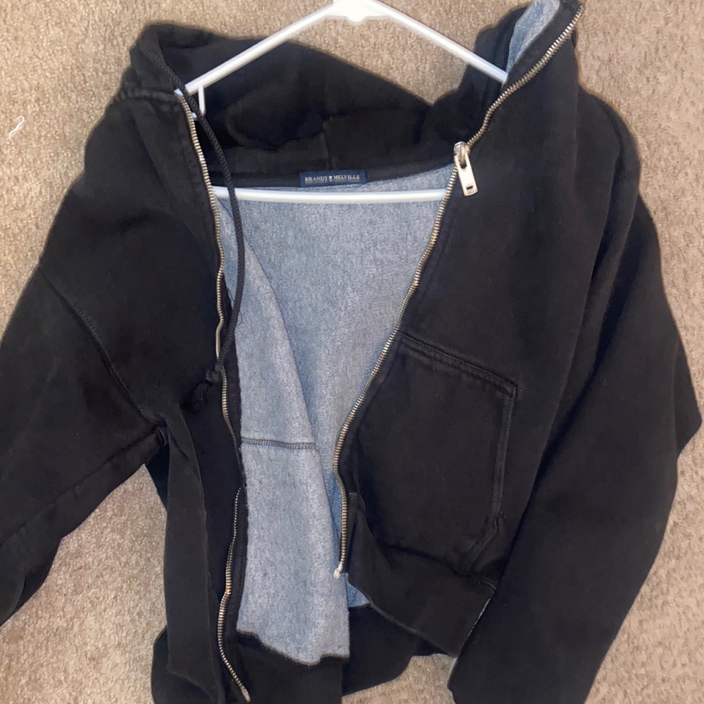 brandy melville cropped hoodie